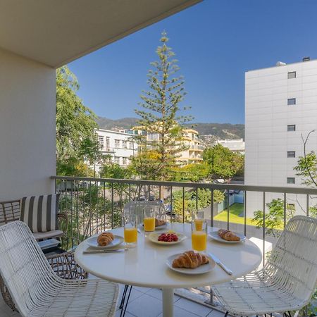 Elena Apartment By Atlantic Holiday ฟุงชาล ภายนอก รูปภาพ