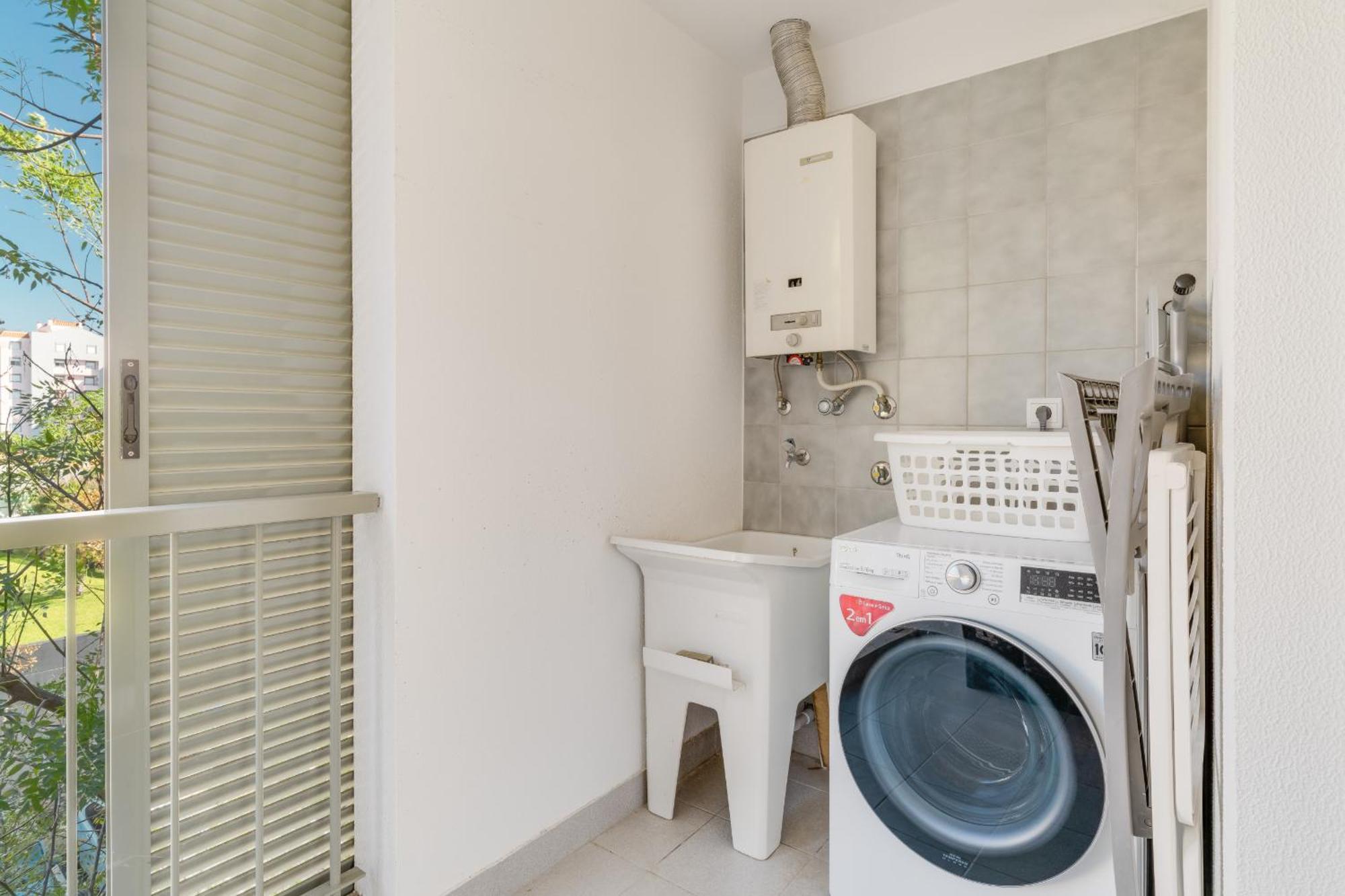 Elena Apartment By Atlantic Holiday ฟุงชาล ภายนอก รูปภาพ